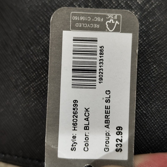 Guess Wallet New with Tags - Picture 2 of 4